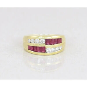 10k Yellow Gold Natural Ruby and Diamond Band Ring Size 7